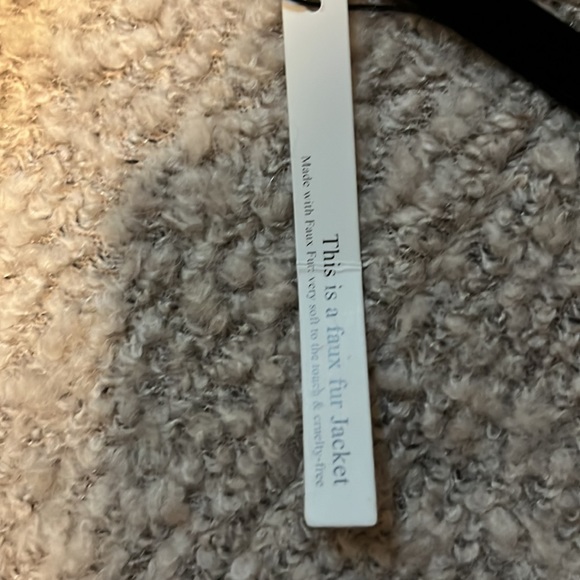 Anthropologie Sherpa vest - Picture 8 of 10